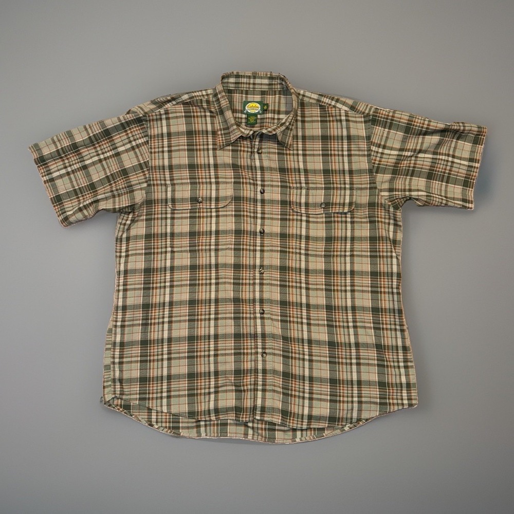 Cabela's Men's Shirt XL Button Up Short Sleeve Plaid Outdoors Fishing Pockets